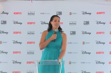 3.	ESPN sports reporter and commentator, Stephanie Brantz, hosted the inauguration