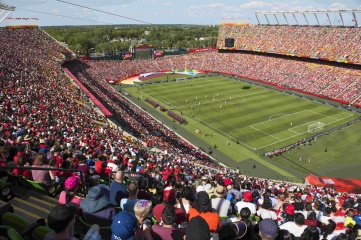 Edmonton has signed an agreement with FIFA guaranteeing investment and listing suppliers to develop the Commonwealth Stadium